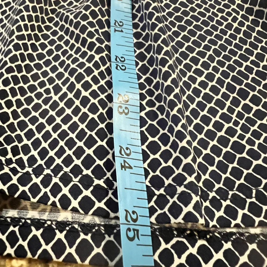 Michael Michael Kors Navy and White Patterned Blouse long bell sleeves EUC - Image 7