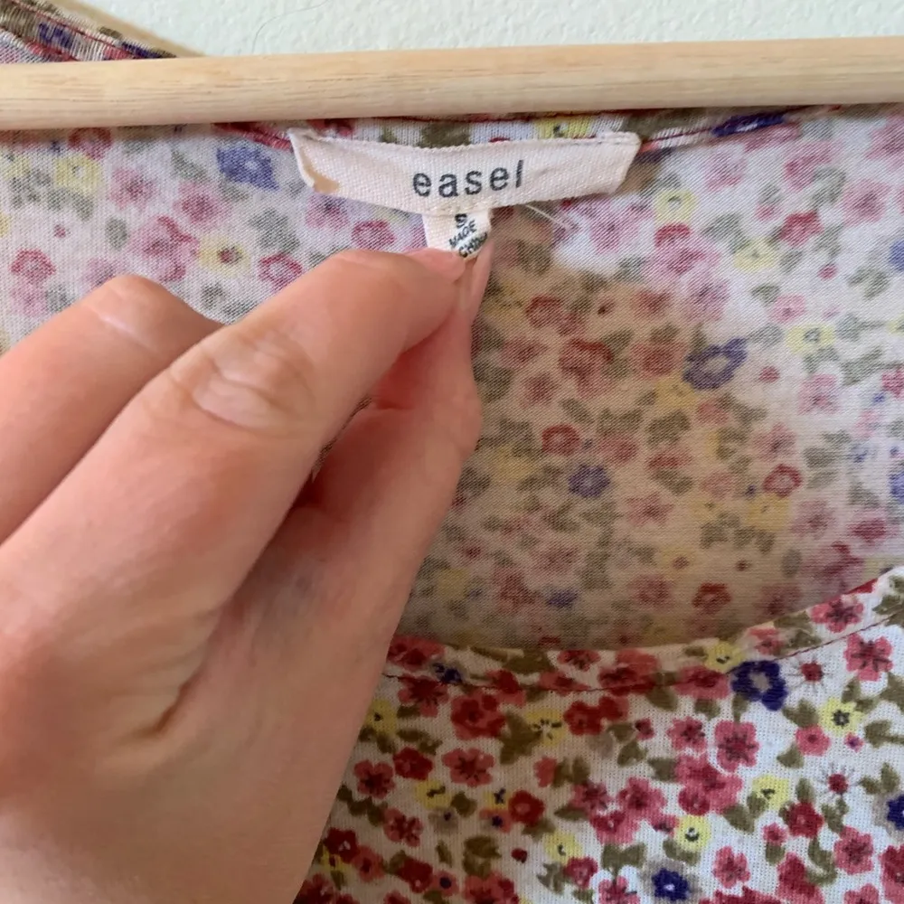 Easel Floral Dress size Small - Image 3