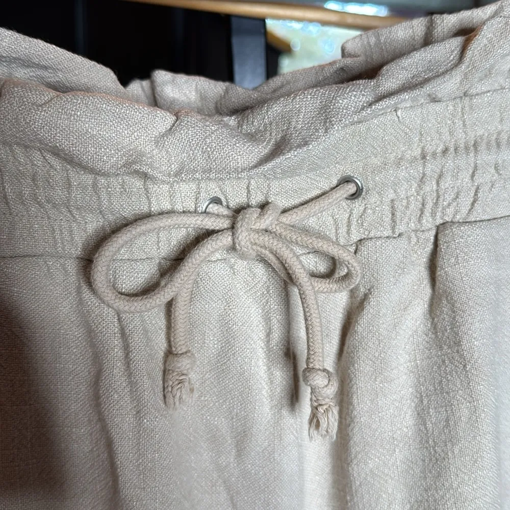 NWOT Blank NYC Cream High Waist Linen Blend Paper Bag Distressed Shorts Sz Small - Image 9