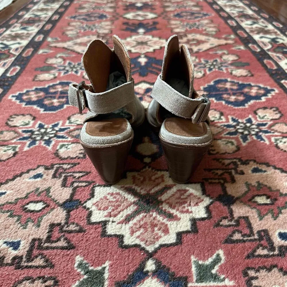 Frye Tan Suede Peep Toe Slingback Buckle Strap Ankle Bootie Heels Size 6 - Image 5