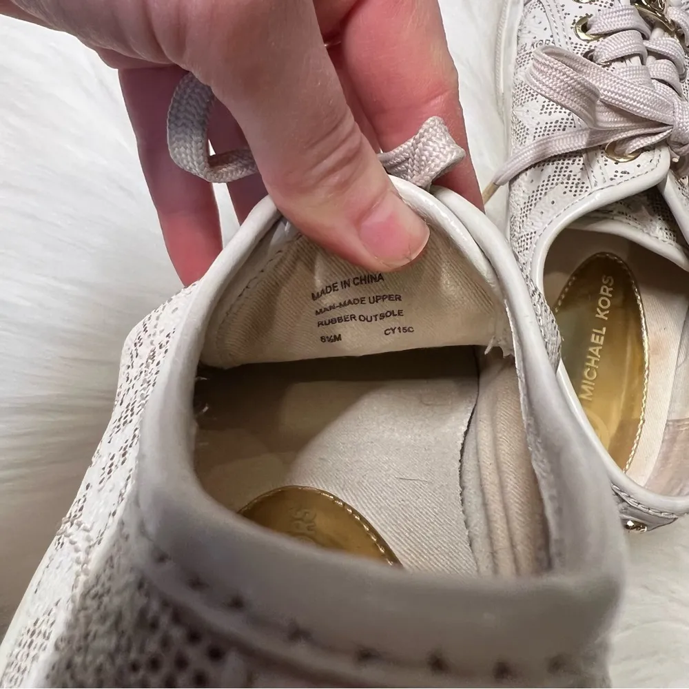 Michael Kors Logo Off white/cream tennis shoes with gold hardware - Image 9