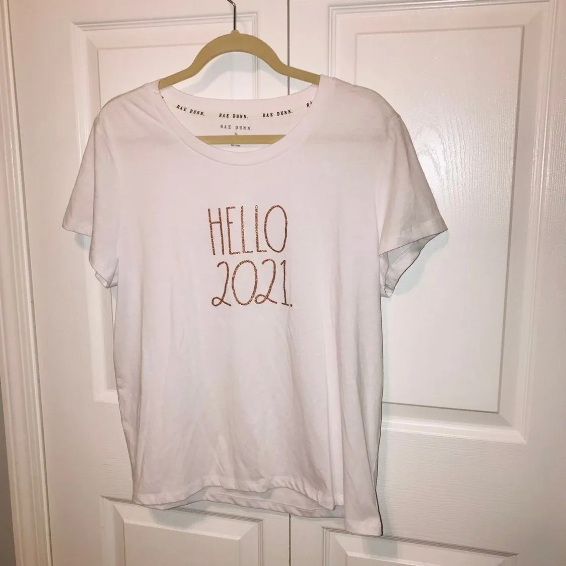 RAE DUNN‎ Womens "Hello 2021" XL white t-shirt Short Sleeve Shirt - Image 6