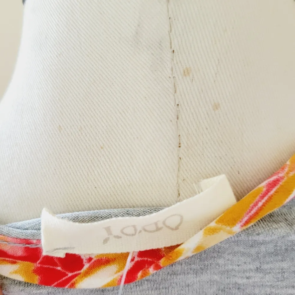 Oddy mixed media plaid floral top size medium - Image 10