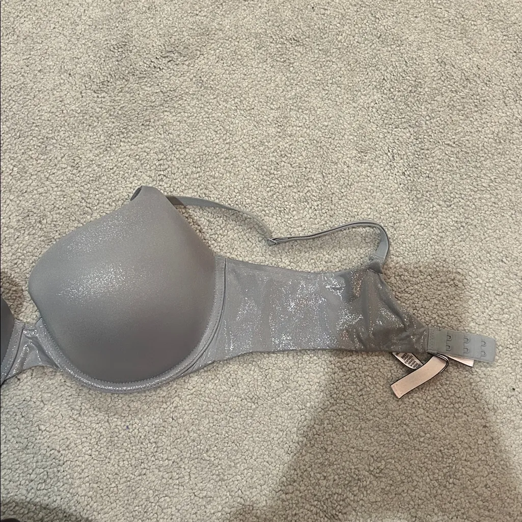 VS metallic sparkly bra - Image 4