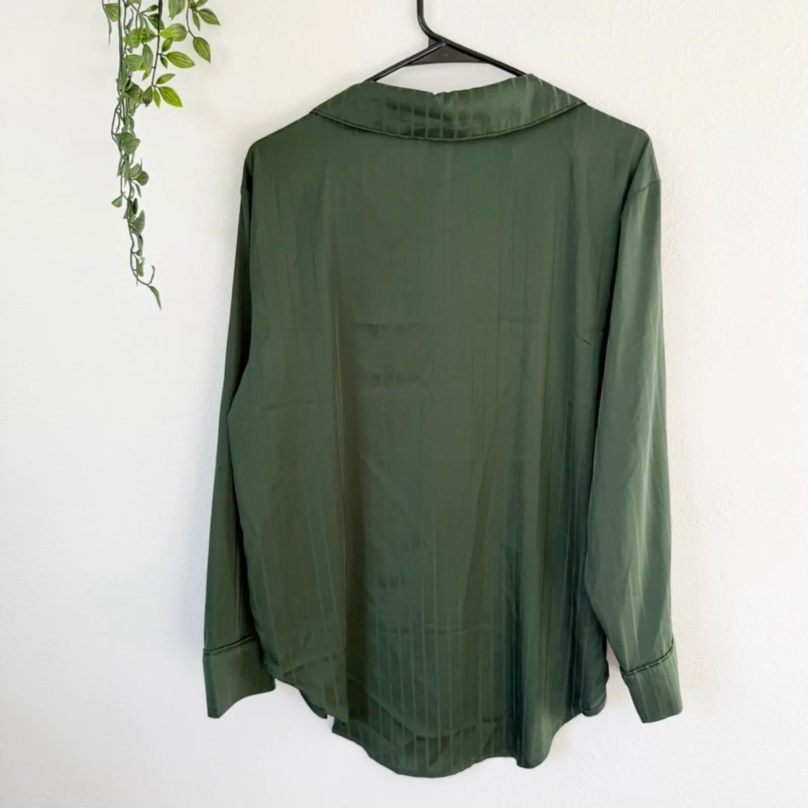 Nuuds Satin Striped Pajama Top Sz L Green Size L - Image 3