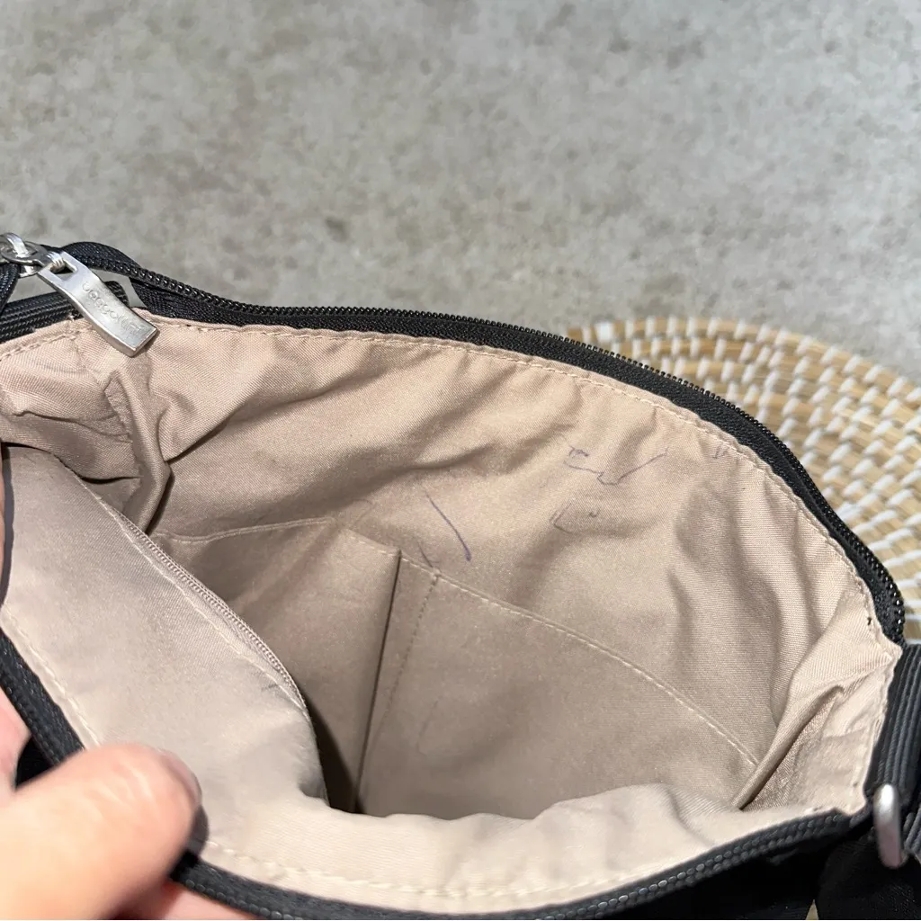 Baggallini Women’s Pocket Town Bagg Crossbody Bag Travel in Black - Image 11