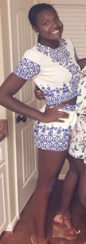 Romwe Two Piece Porcelain Short Set - Image 2