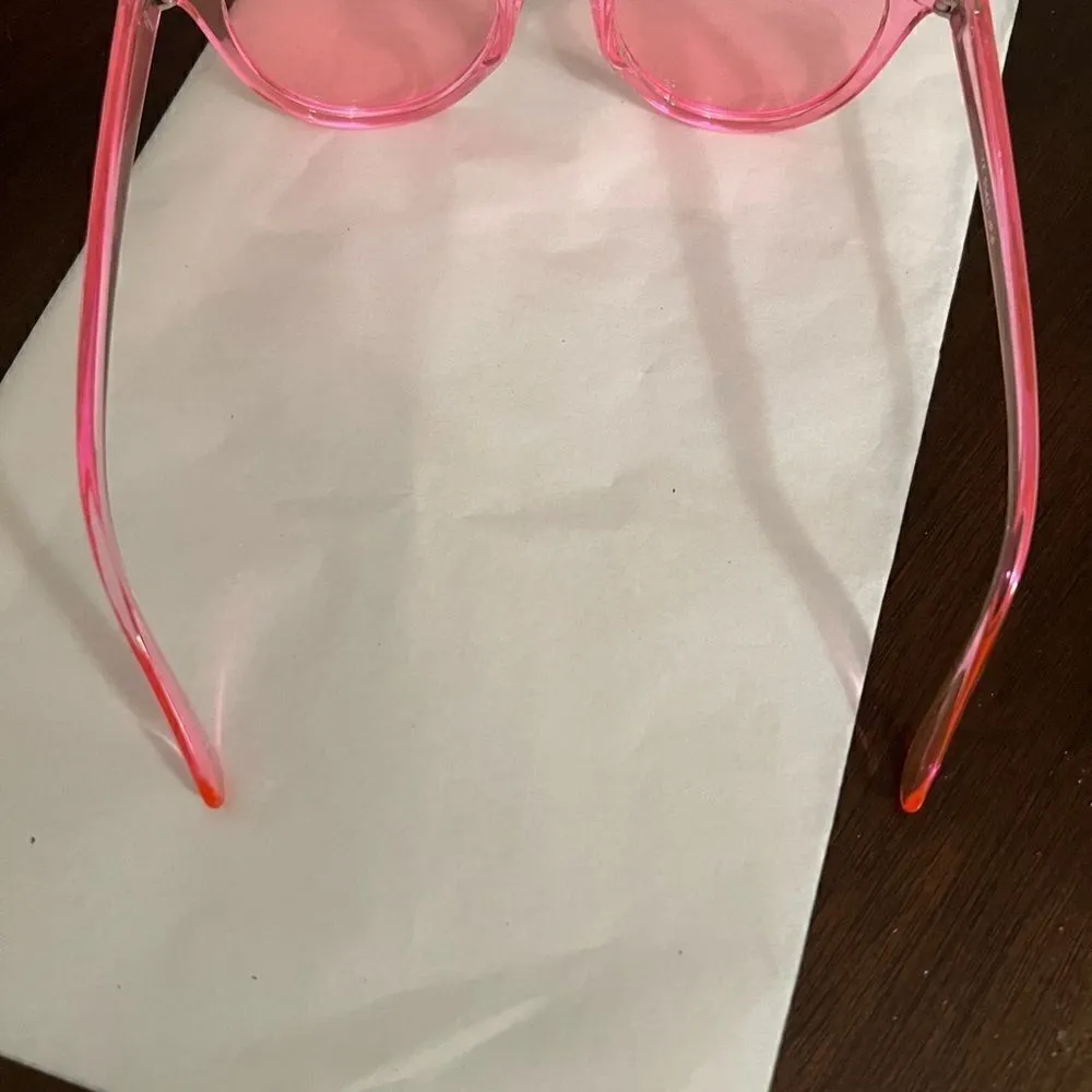 NWOT light pink sunnies with light pink lenses to add a rosy glow to your life! - Image 5