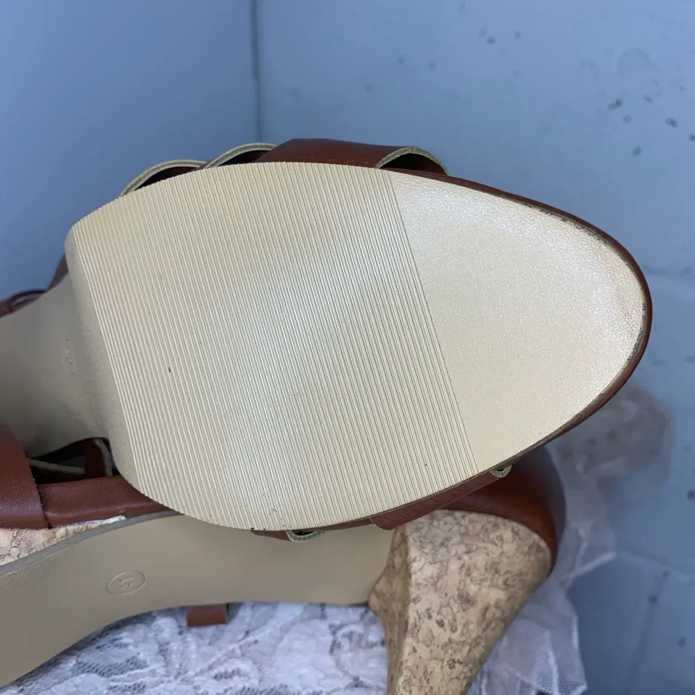 Brown Faux Leather Roman Sandals Size 10 - Image 9