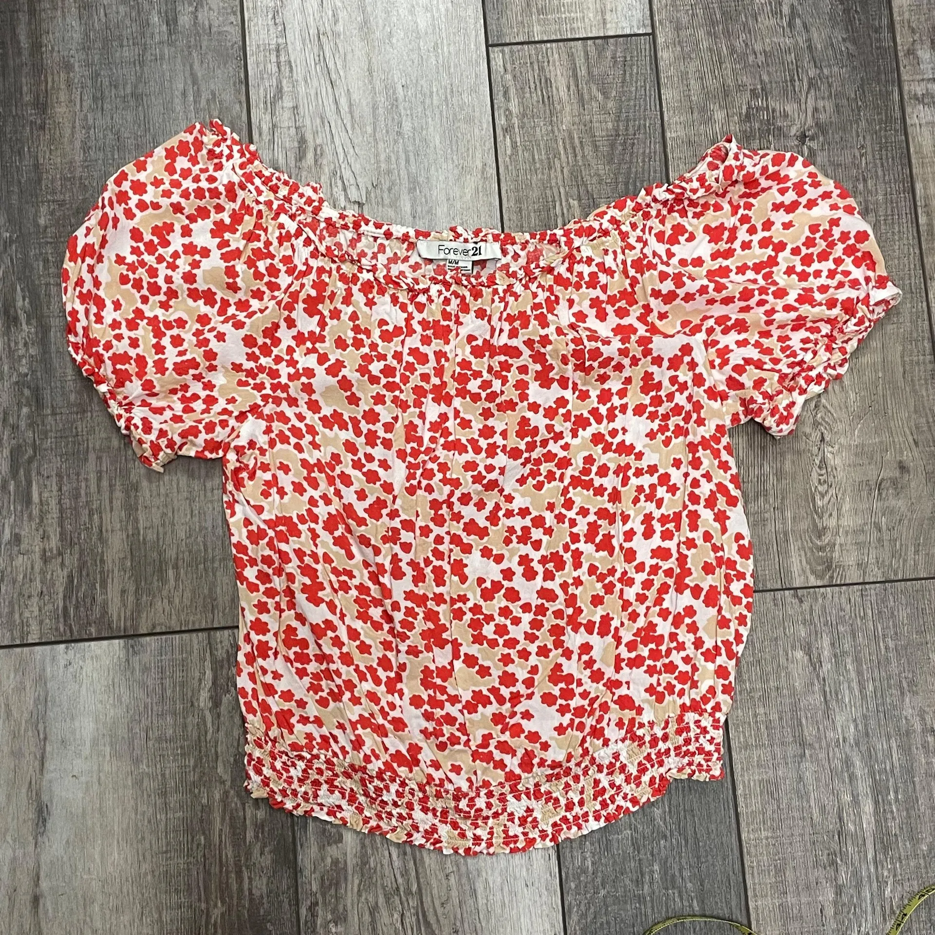 Floral Crop Top Orange cream and White Off Shoulder Size Medium - Image 2