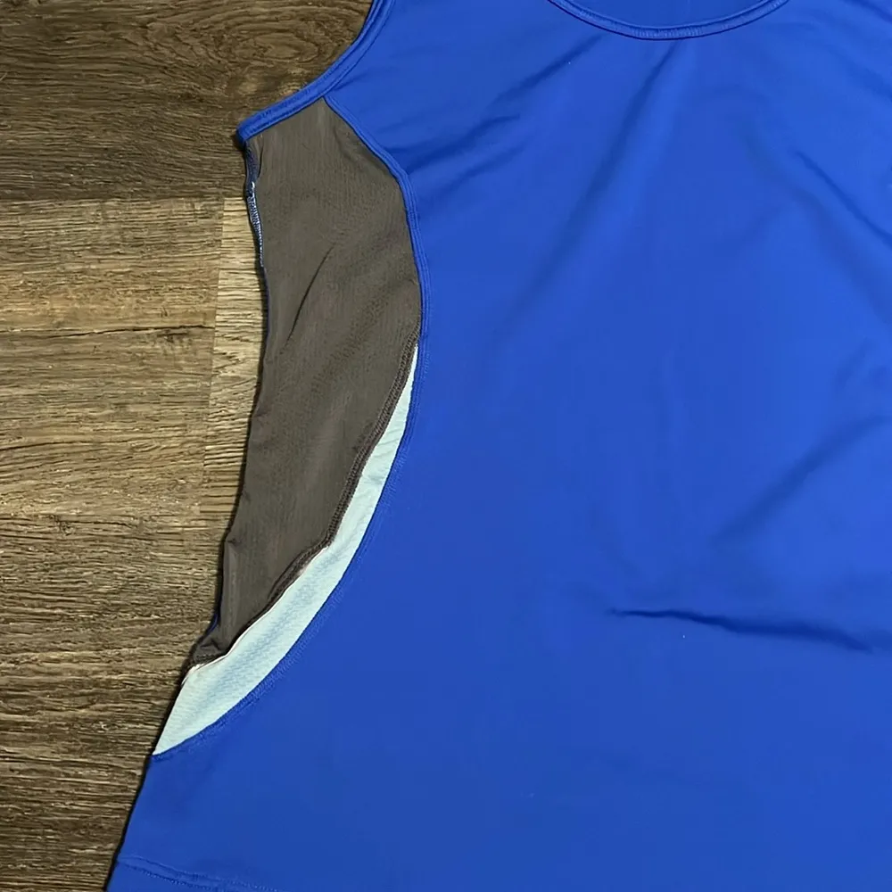 Lucy Tech Women's Blue, Gray and White Athletic Workout Tank Top Large Blue - Image 10