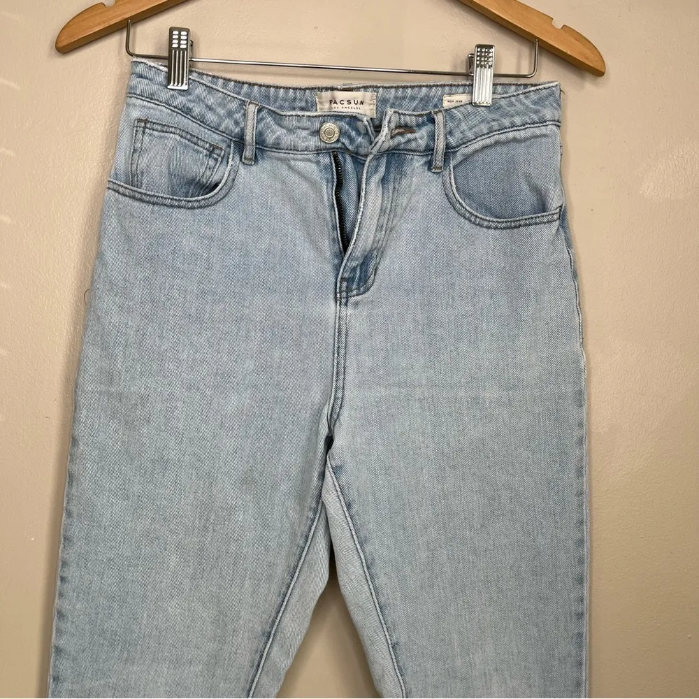 Pacsun Los Angeles Mom Light Denim High Waisted Ankle Cropped Jeans Size 27 - Image 5