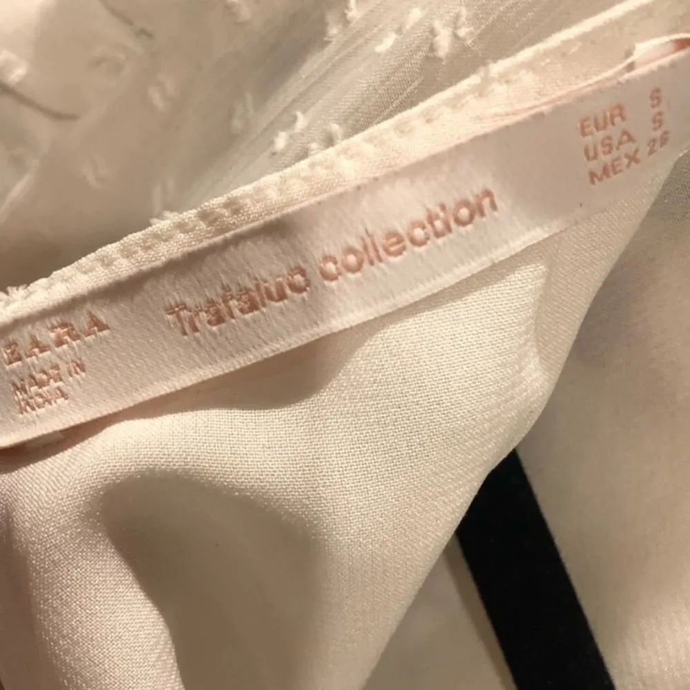 ✨ HP✨BN Ruffle Embroidered Babydoll Top✨ - Image 10