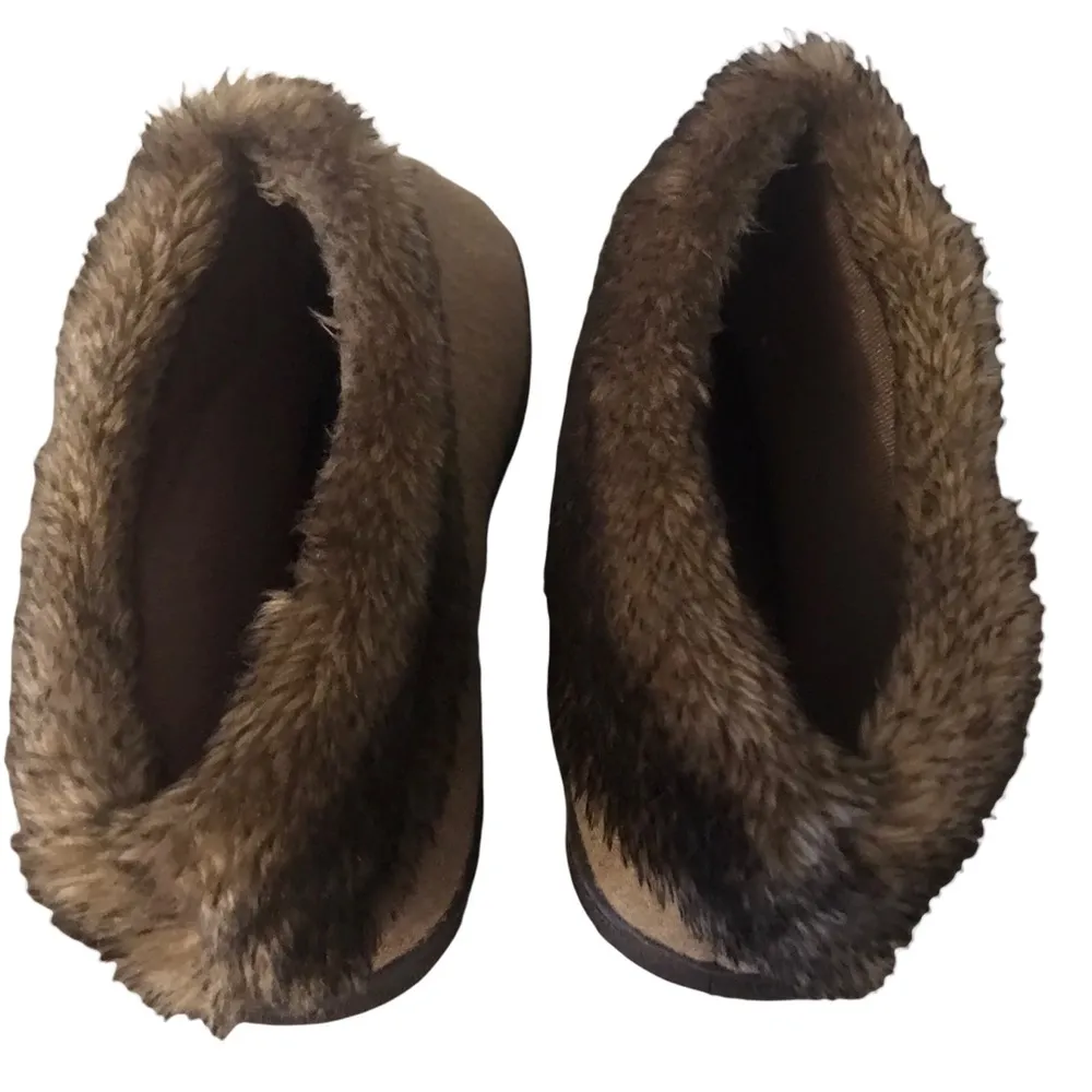 Isotoner Slippers Womens Faux Fur Slip On Ankle Booties Indoor/Outdoor Sz 8.5-9 - Image 2