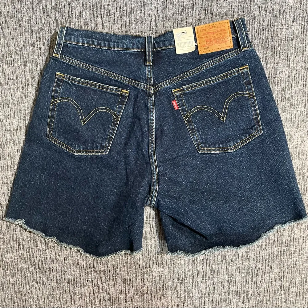 Levi’s 501 Mid Thigh Women’s Shorts - Image 5