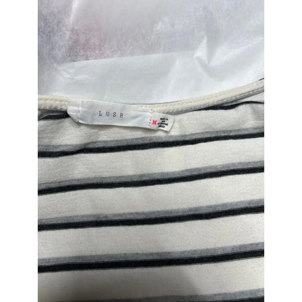 Lush women’s size medium, striped faux wrap culotte length jumpsuit with belt - Image 4