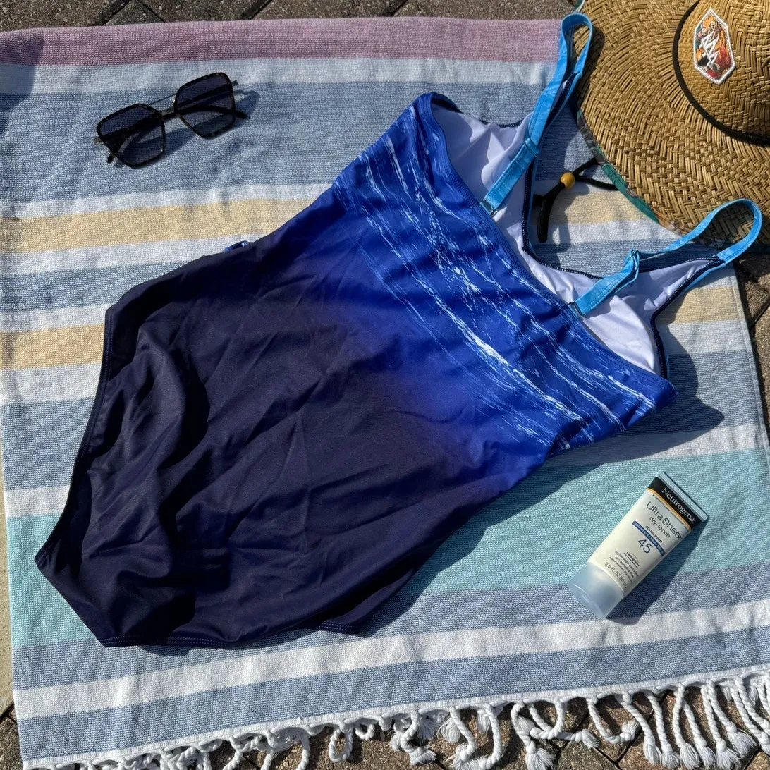 One Piece Swimsuit L Blue Ocean Ombre Crossover Front NWOT Adjustable Straps Size L - Image 2