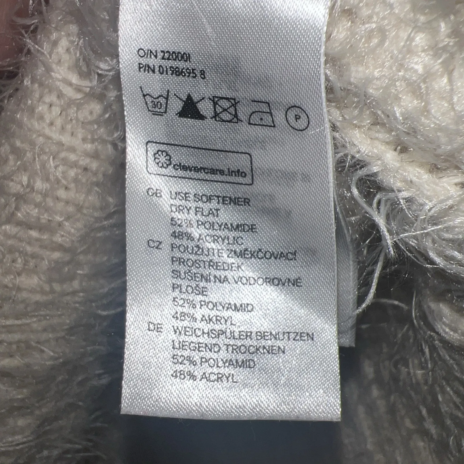 H&M Oversized Eyelash Pullover Sweater Cream Women’s L - Image 3