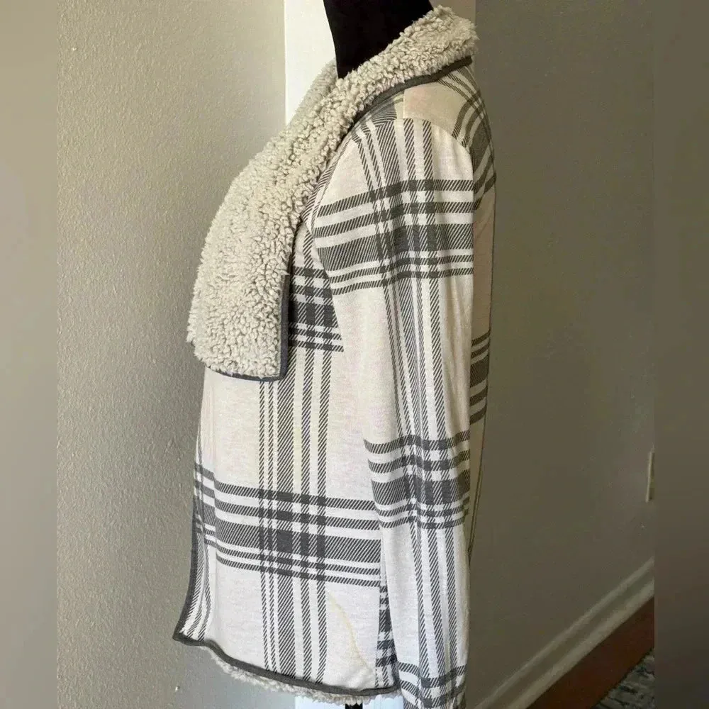 Harper Heritage Sherpa Lined Flannel Print Coat - Image 4