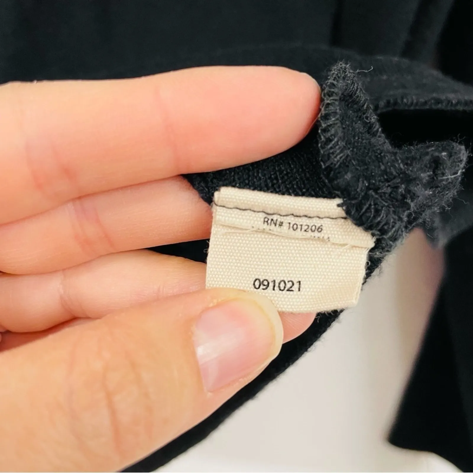 Soft Surroundings Black Super Soft Sweater Faux Pearl Details Womens S Preppy - Image 4