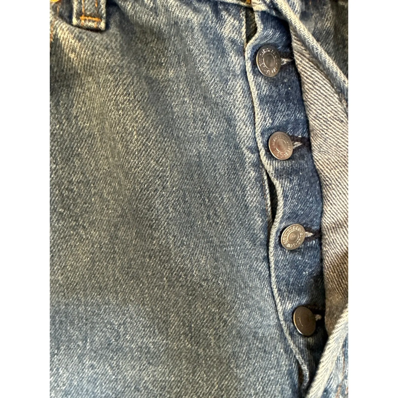 Levi’s 501 Button Fly Raw Hem Blue Jean Shorts Sz 33 Cotton USA Casual Classic - Image 3