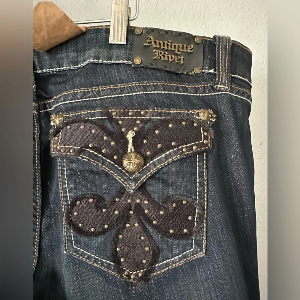NWT ANTIQUE RIVER boot cut jeans color blue size 38 - Image 4