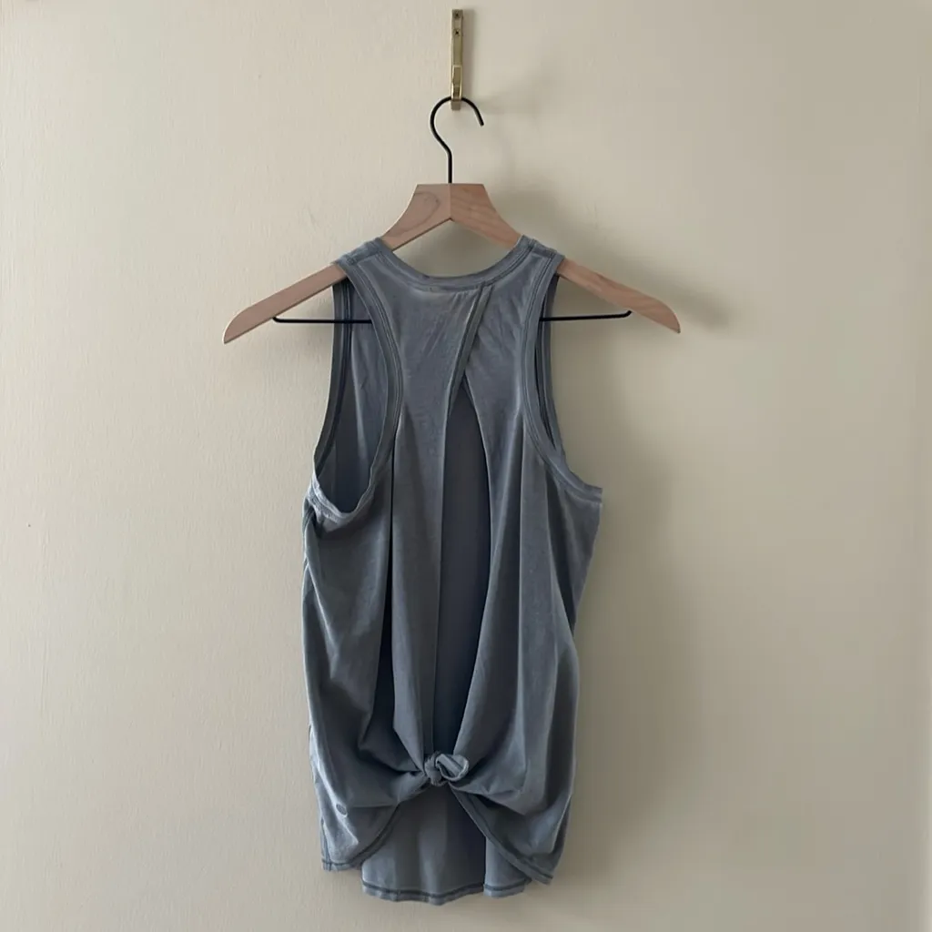 LULULEMON All Tied Up Tank *Wash in Sublimado Pigment Dye Asphalt Grey Size 4? - Image 5