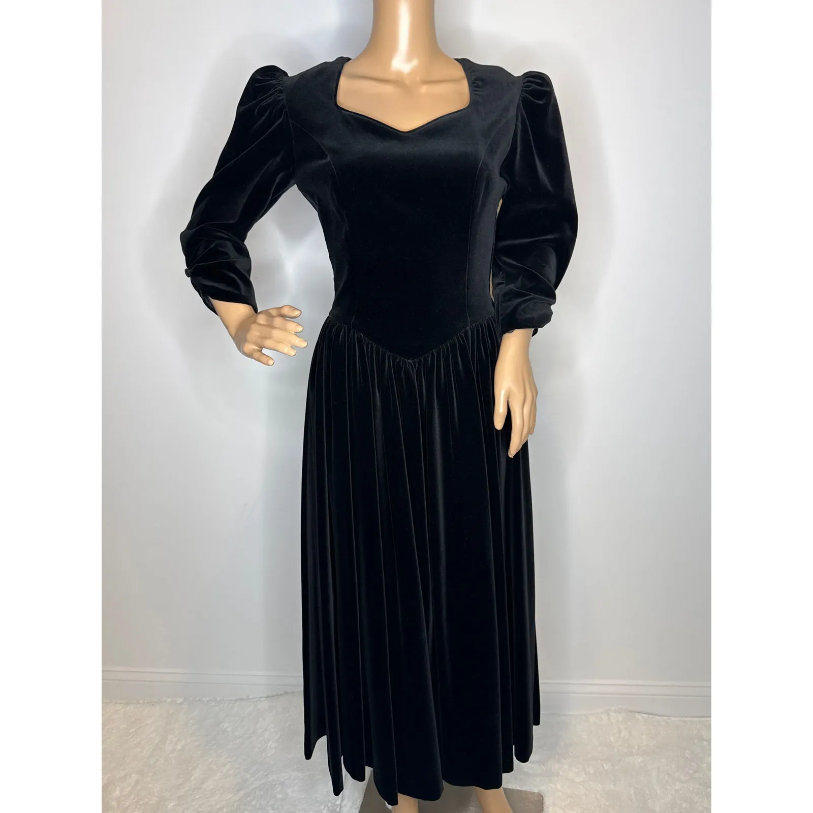 1980s Laura Ashley Black Velvet Puff Sleeve Midi Open Back with Bow Dress small - Image 8