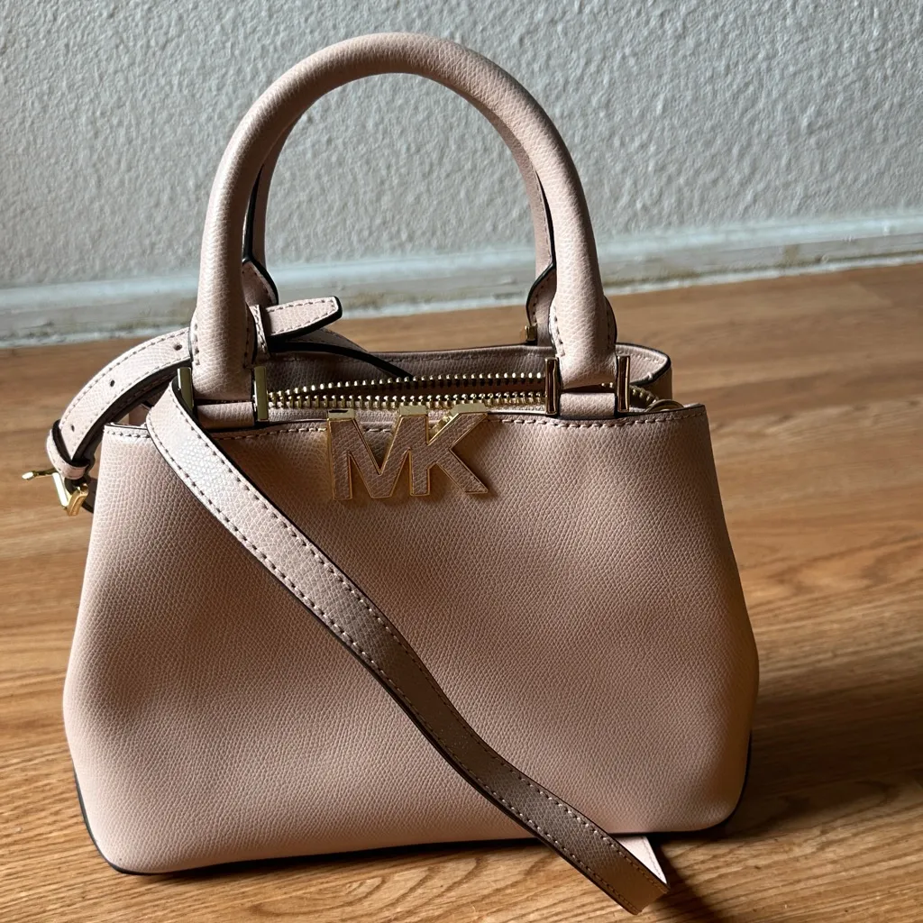 Michael Kors Small Light Pink Satchel Cross body - Image 14