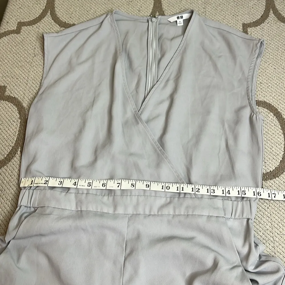 Uniqlo sleeveless faux wrap elastic waistband wide leg lightweight jumpsuit - Image 4