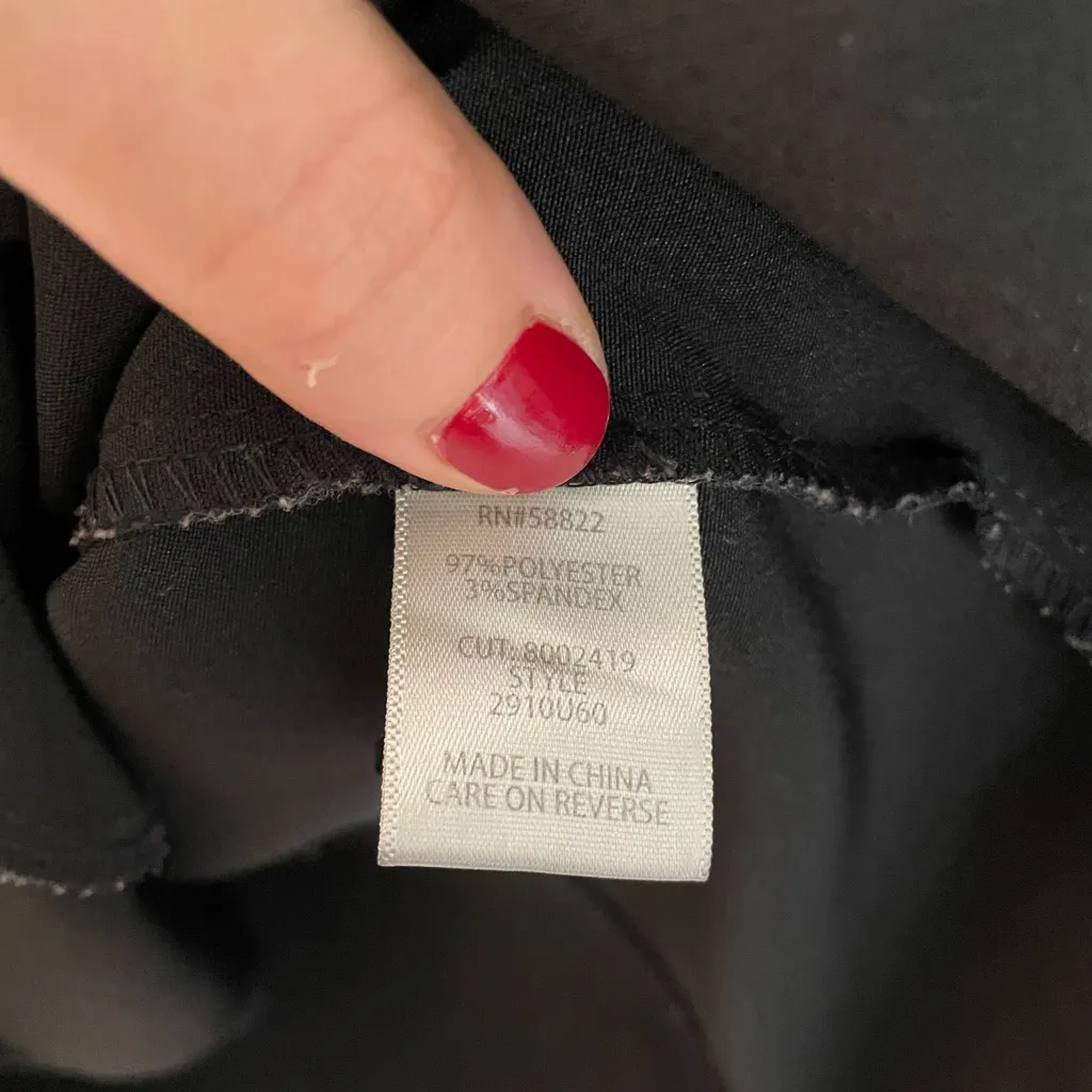 Chic Double-Breasted Sleeveless Dress in Black - Image 7