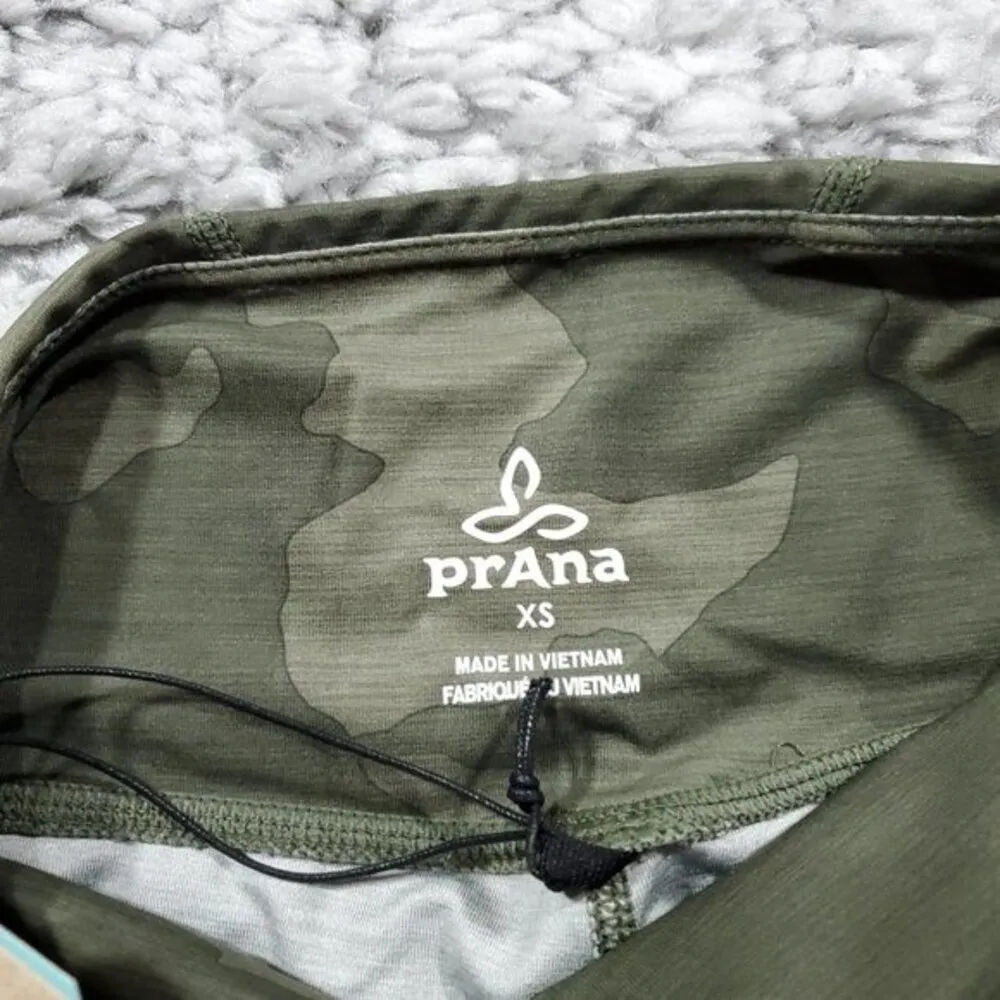 FLAW prAna Women's Electa Short II Green Camo Print Stretch Pockets Size XS - Image 7