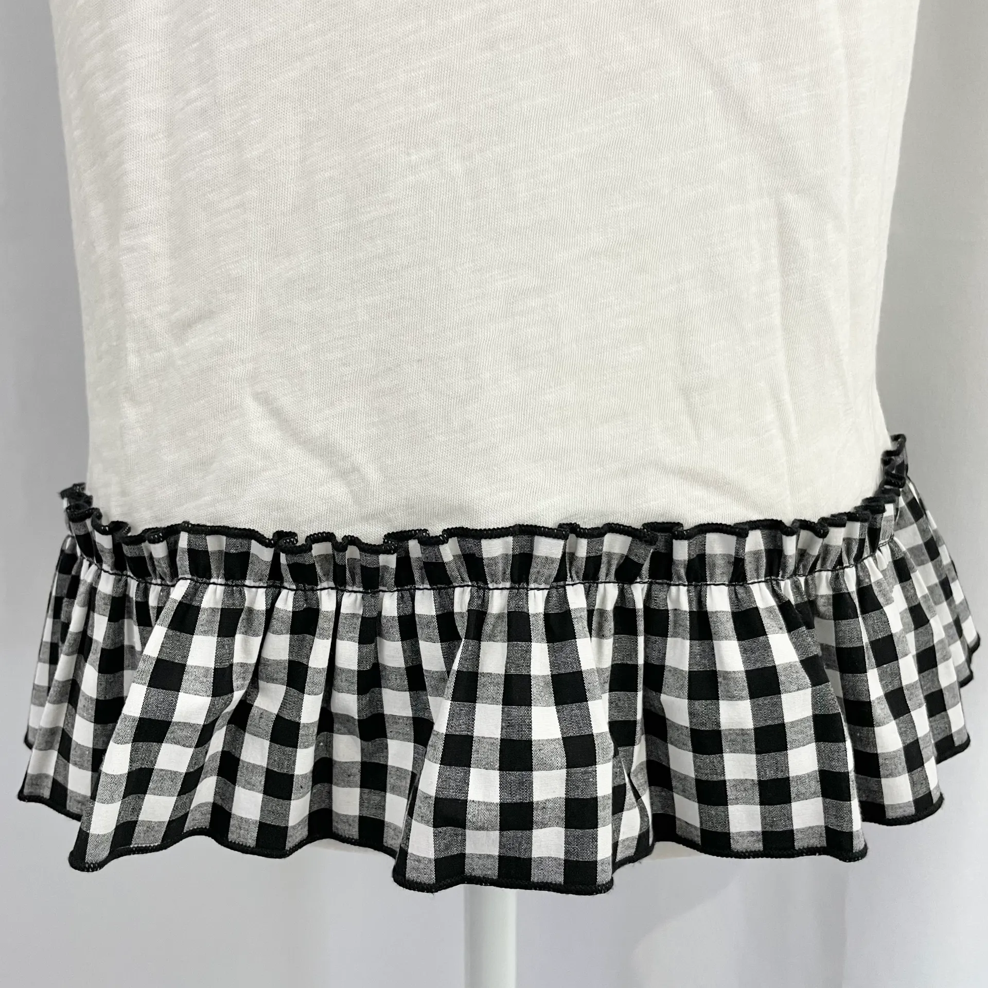 New  Gingham Hem Tee Plaid Ruffle Trim Short Sleeve T-Shirt - Image 9