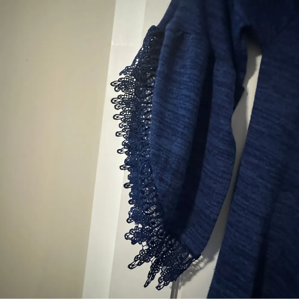 Vintage Win Win Women’s L-XL Blue Open Sleeve Lace Tunic Lightweight Lace Sleeve - Image 3