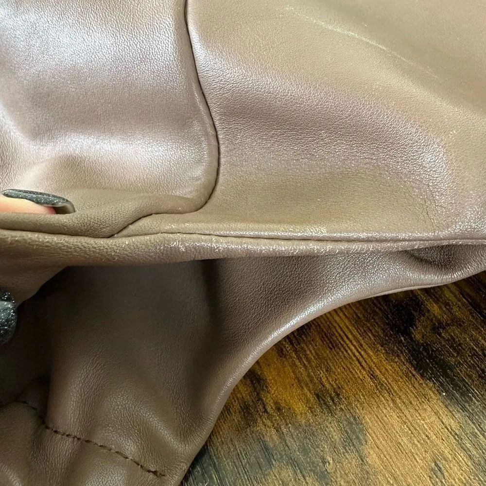 Ferragamo Vara Leather Shoulder Hobo Bag Beige W/ Certificate of Authenticity - Image 9