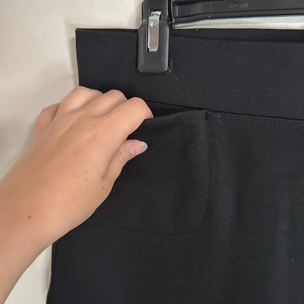 Quince Women’s Black Ultra - Image 6