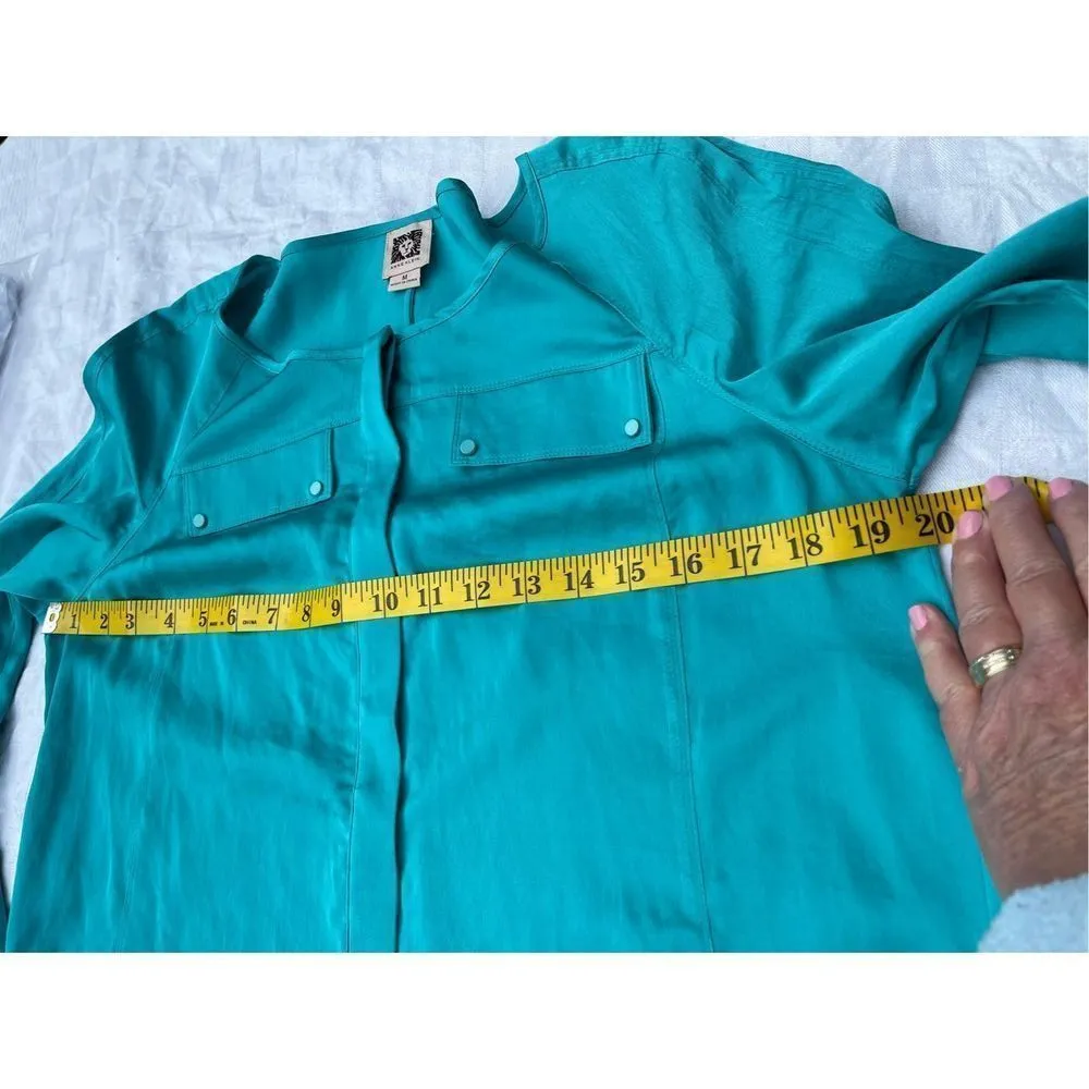 Anne Klein size M loose fit bell cuffs roll up cuffs relaxed fit covered button - Image 3