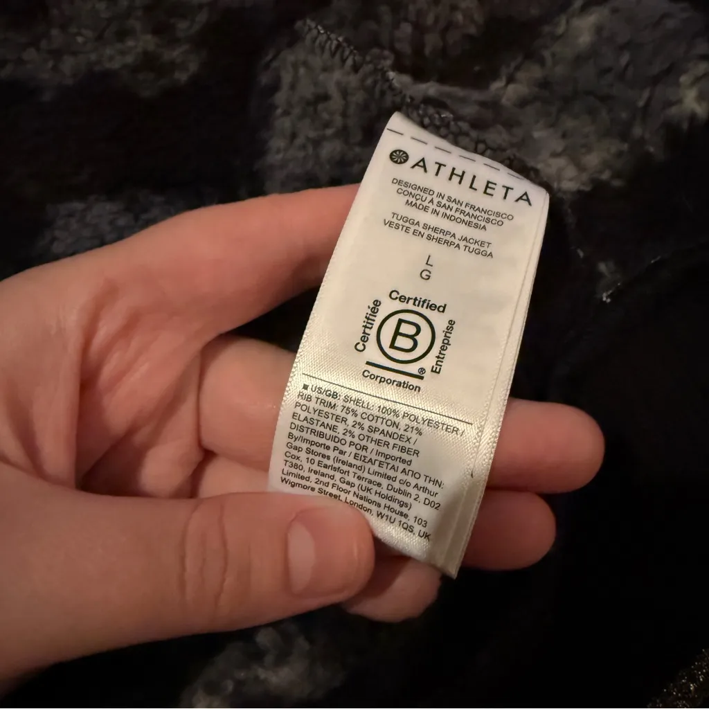 Athleta Tugga Sherpa‎ Full Zip Jacket Women’s Size Large Fog Camo Black Gray - Image 9