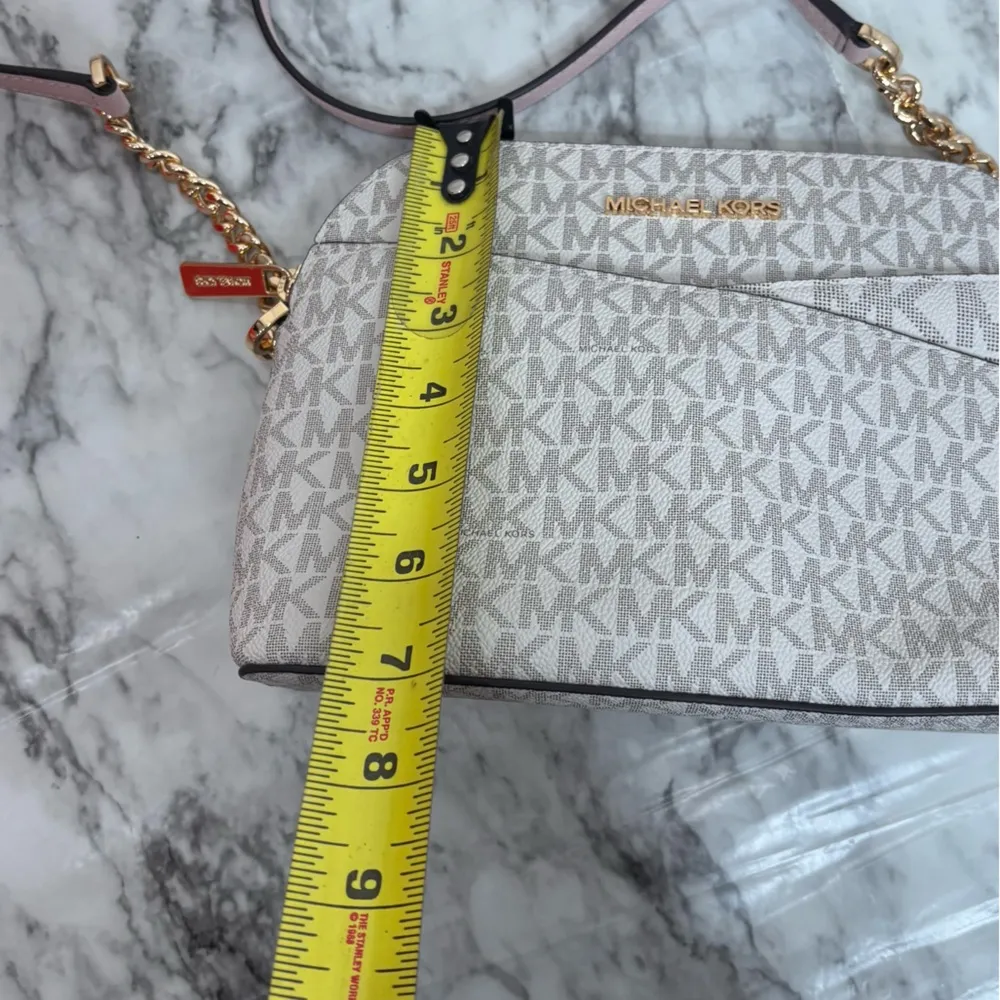 Michael Kors Jet Set Travel Medium Dome Shoulder Crossbody Bag MK Pale Gold NWT - Image 8