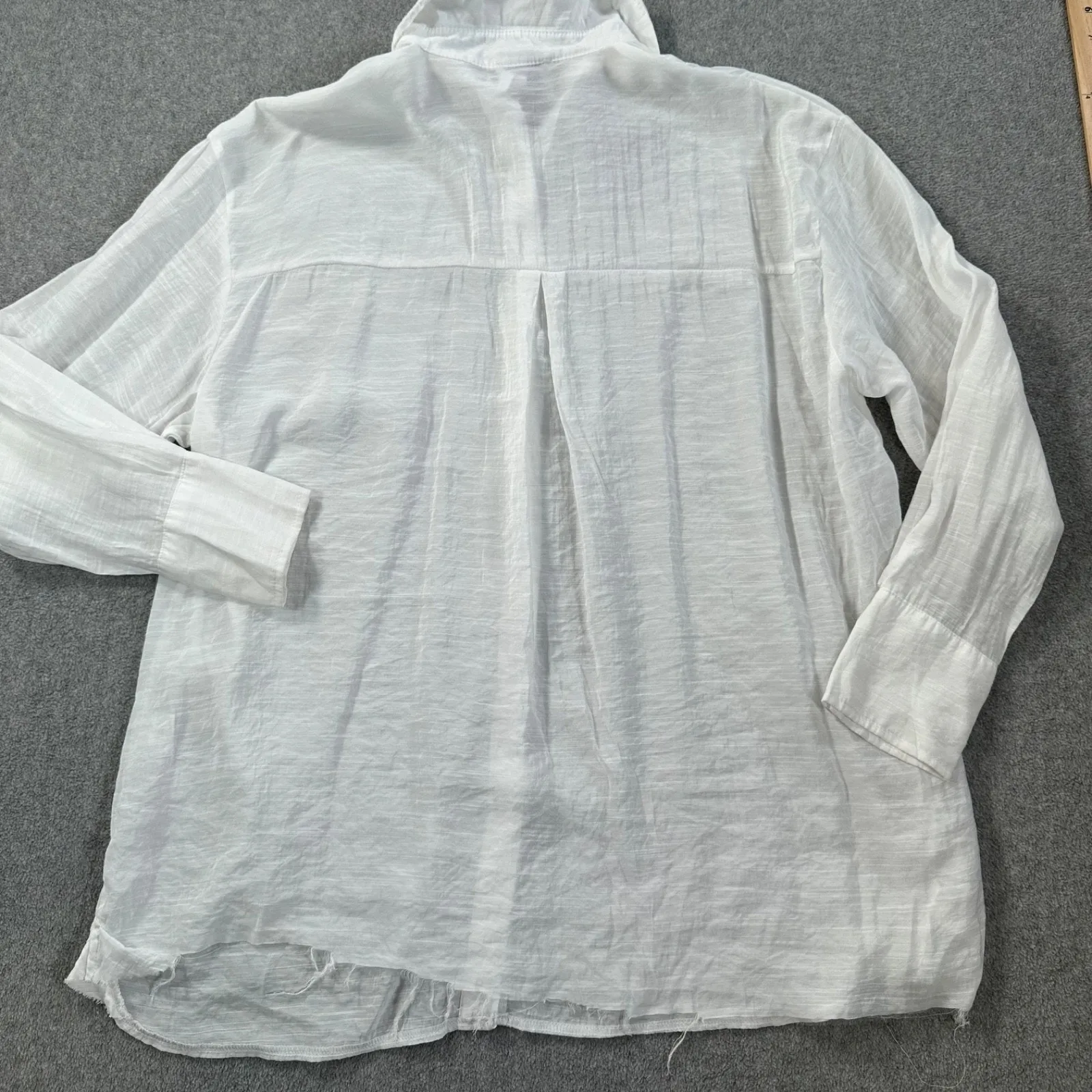 Princess Polly White Oversized Swim Coverup Button Down Tunic Woman's 2 Raw Hem - Image 11