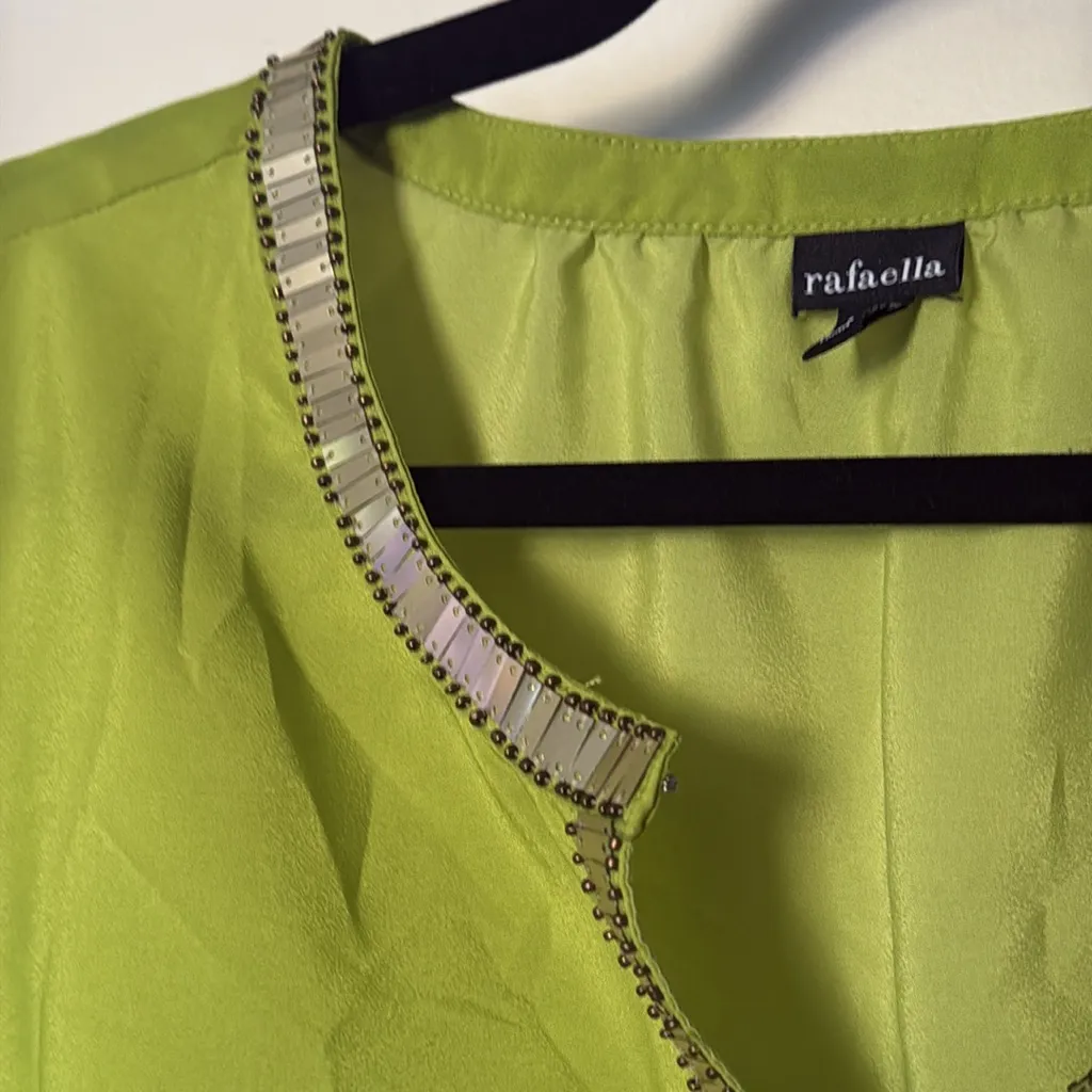 Rafaella NWT womens blouse‎ medium green floral tunic embellished neckline boho - Image 5