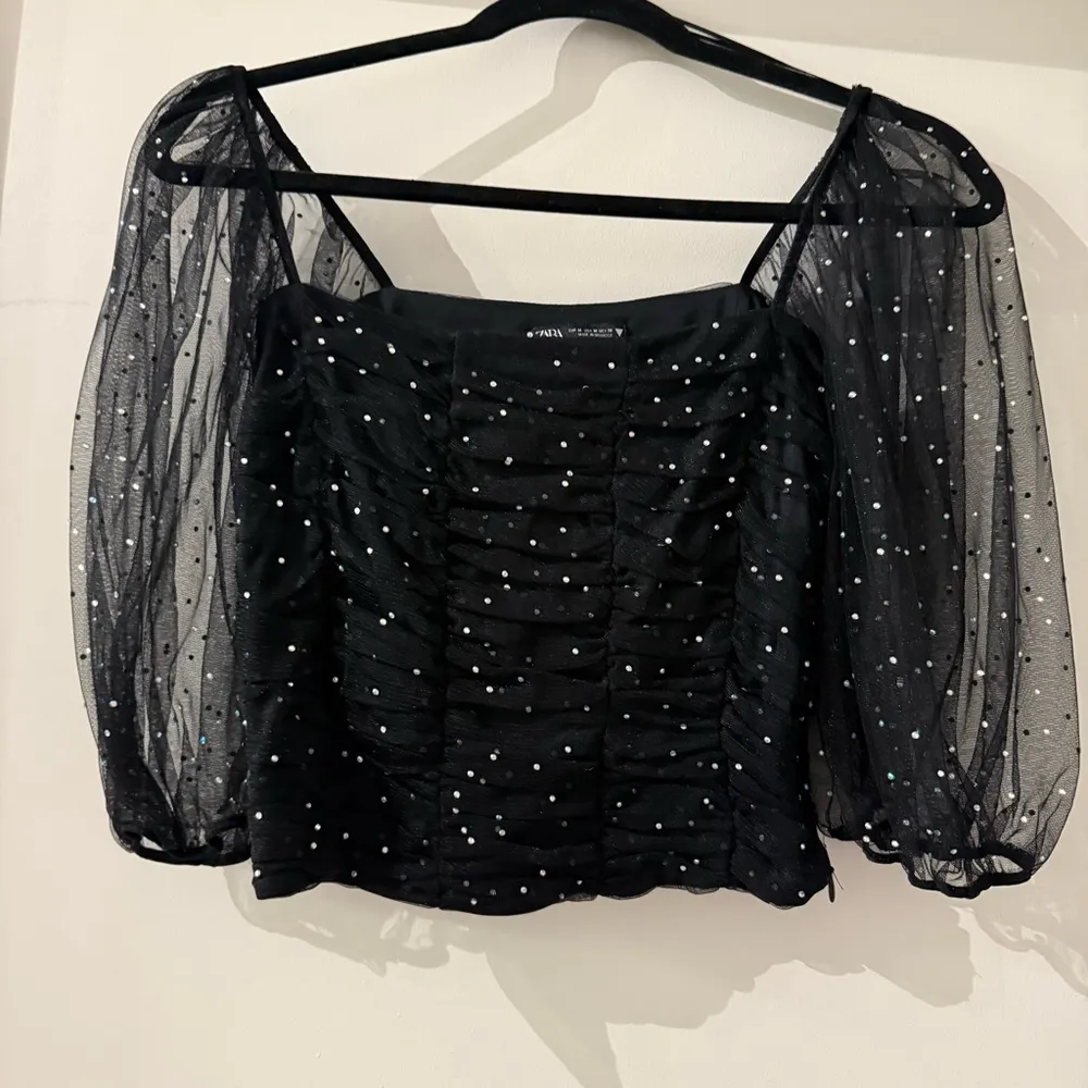 Brand New ZARA Rhinestone Tulle Puff sleeve black top - Image 5
