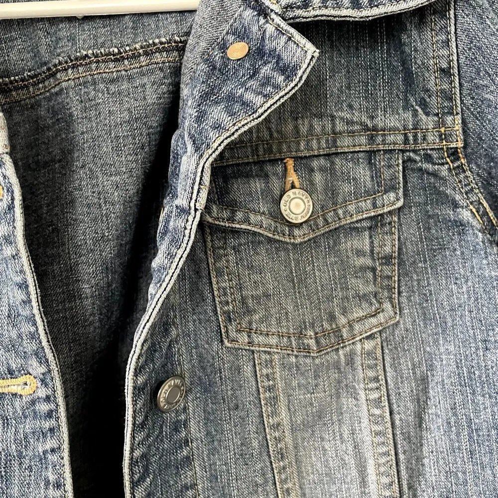Old Navy denim jean jacket comfortable fall staple pockets cotton small autumn - Image 6