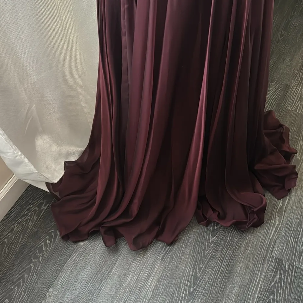 La Femme - 28611 Pleated V-Neck Chiffon High Slit Dress, Wine, Size 2, $448 - Image 6