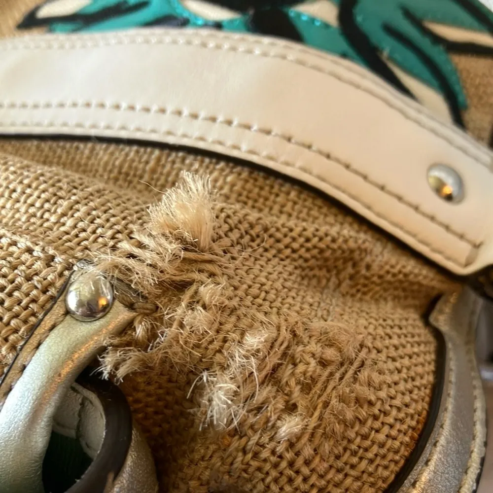 : Vintage Tan & White Floral Shoulder Bag- Embossed Design- Loved - Image 12