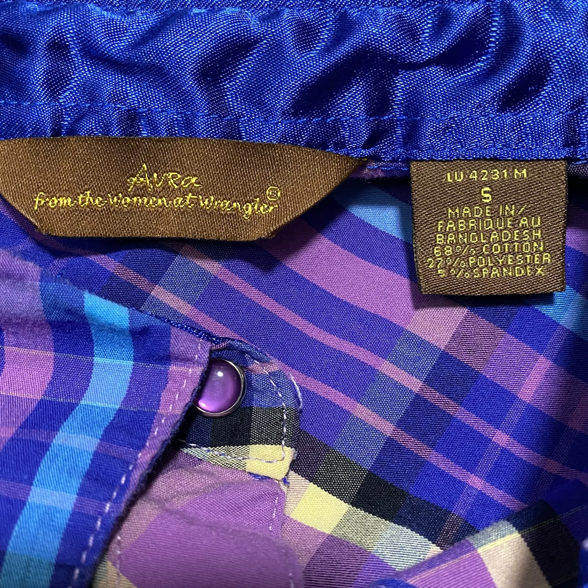 Wrangler Aura Women’s Button-Down Western Shirt Size Small Vibrant Purple Plaid - Image 3