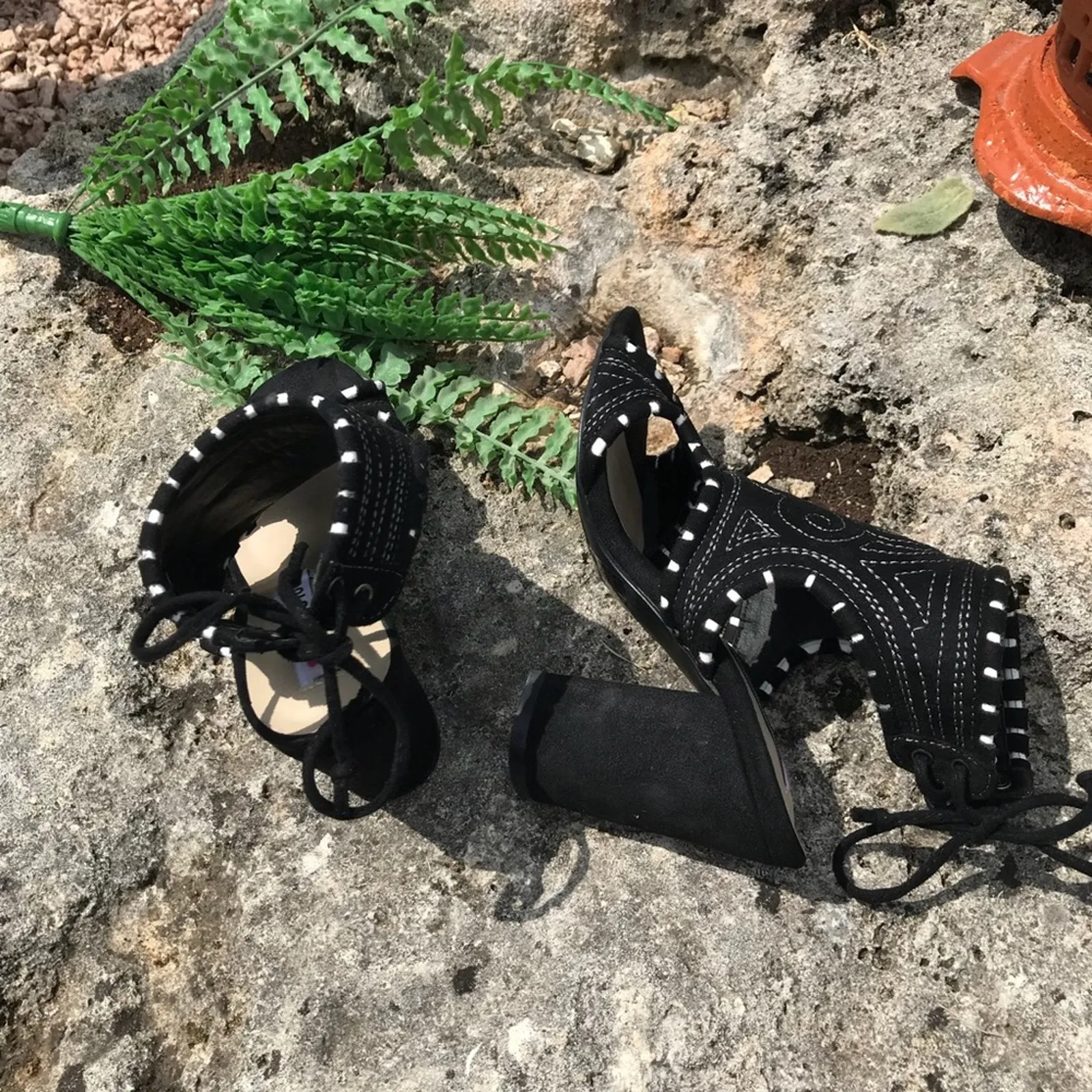 Black Women Sandals size 7 1/2 Dark Academia Grunge cutout suede chunky heel - Image 2