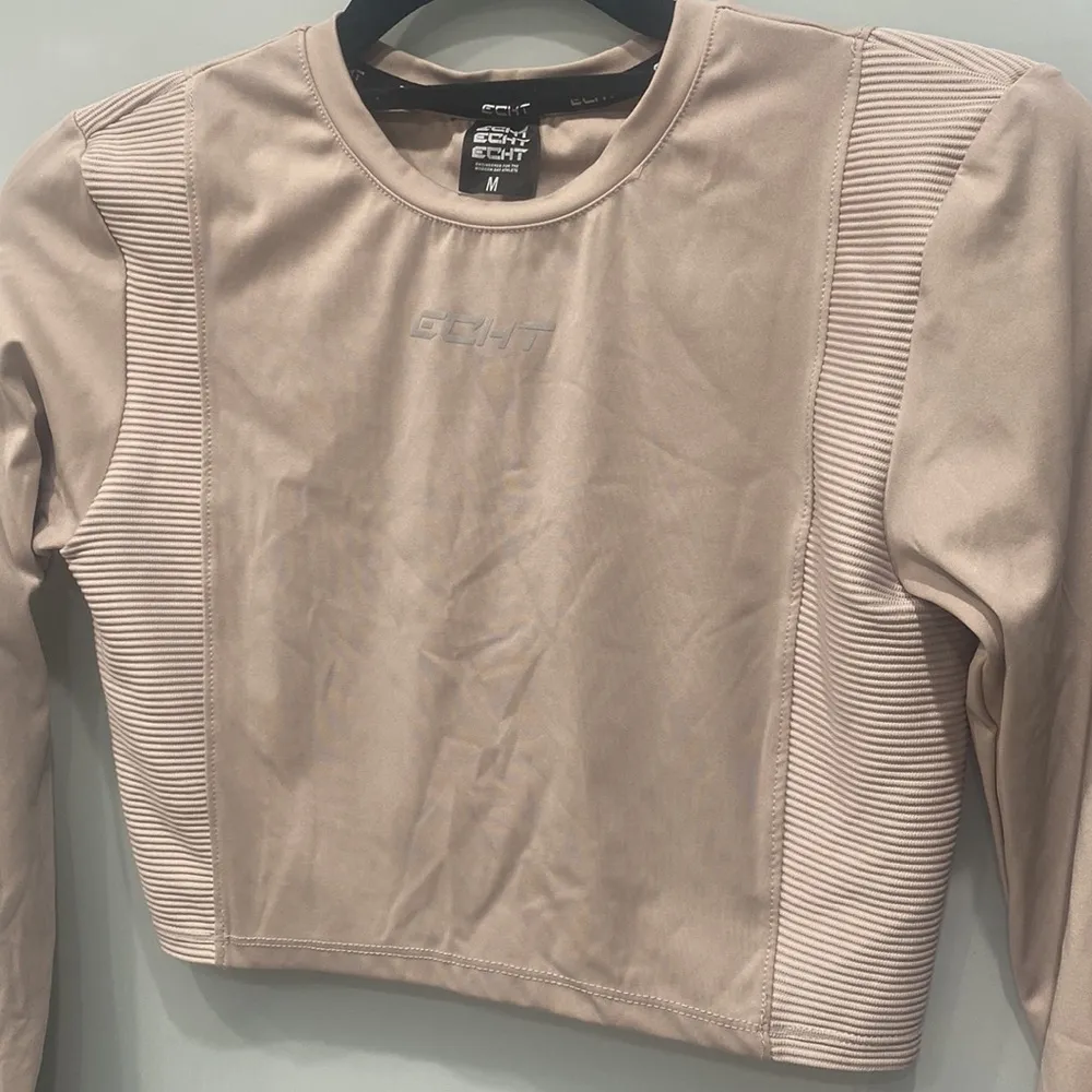 Women's Blush Pink Long Sleeve Crop Top Work Out Shirt Top Sz M - Image 3