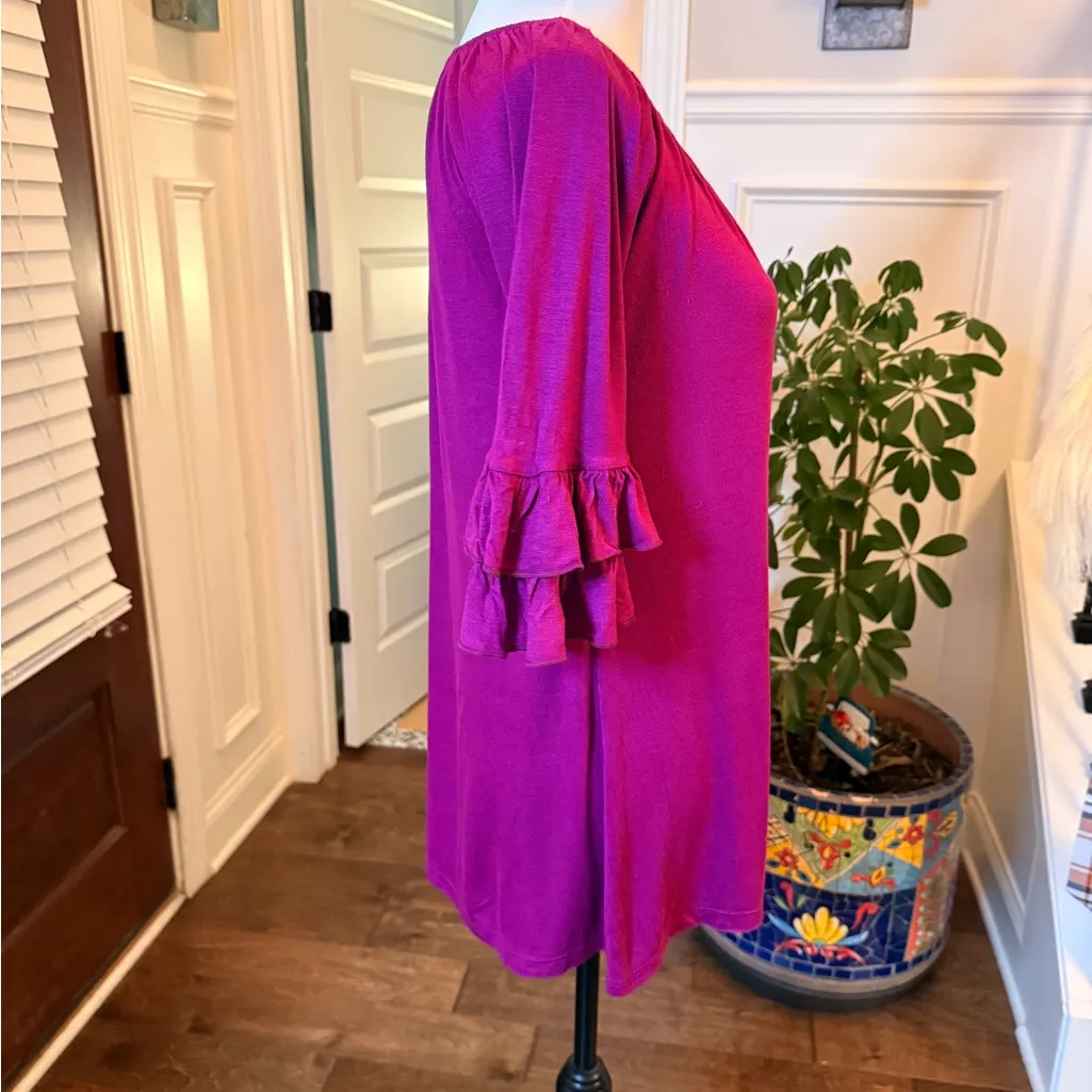 Pink Coconut Boutique EUC Fuchsia Ruffle Sleeve Blouse - Image 4