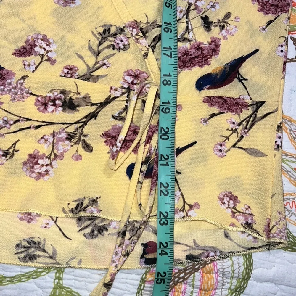 BLUEBELL 1 XL womens v neck short sleeve yellow blouse floral print pullover Size 1X - Image 4